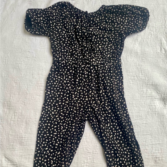 Old Navy Black & White Floral Romper Jumpsuit size 3 Toddler - Picture 2 of 7